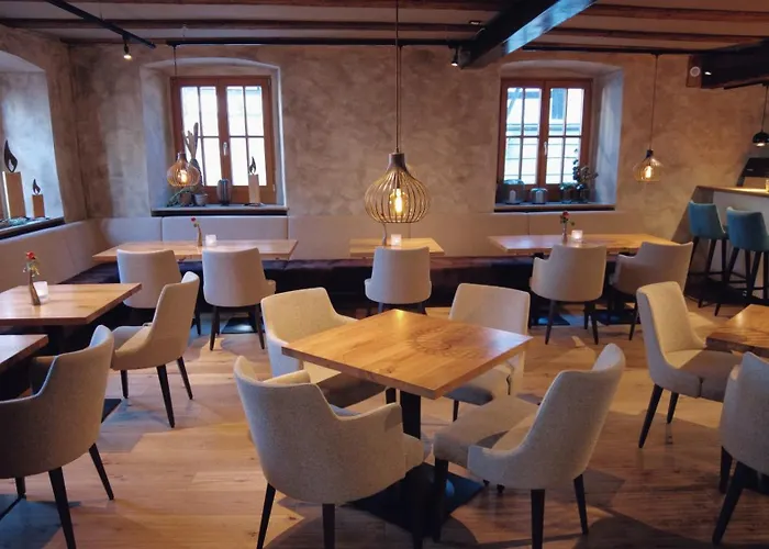 Hotel Restaurant Schwarzer Adler 3*